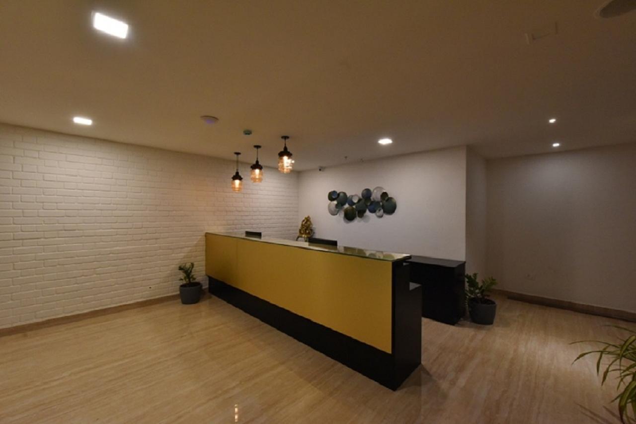 Vivid A Boutique Hotel Tiruchirappalli Ngoại thất bức ảnh